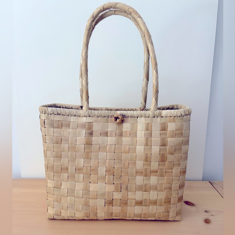 Elegant Tan Woven Tote Bag